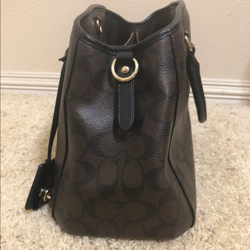 Coach purse - Picture 2 of 4